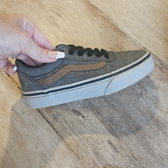 Vans Other - Vans Kids Sneakers in Gray and Brown